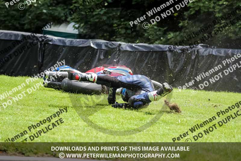 cadwell no limits trackday;cadwell park;cadwell park photographs;cadwell trackday photographs;enduro digital images;event digital images;eventdigitalimages;no limits trackdays;peter wileman photography;racing digital images;trackday digital images;trackday photos